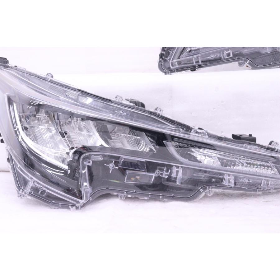 61-21☆極上品☆LED ZRE212 カローラ ツーリング☆左右ヘッドライト