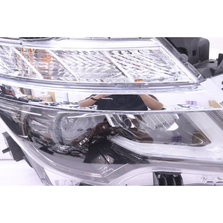 61-2445☆後期 LED E52 エルグランド☆右ヘッドライト KOITO 100-23674