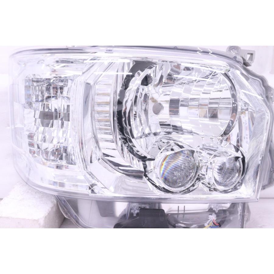 ハイエースLED右ヘッドライト 61-35☆LED 4型〜 200系 ハイエース☆右ヘッドライト ミドルルーフ