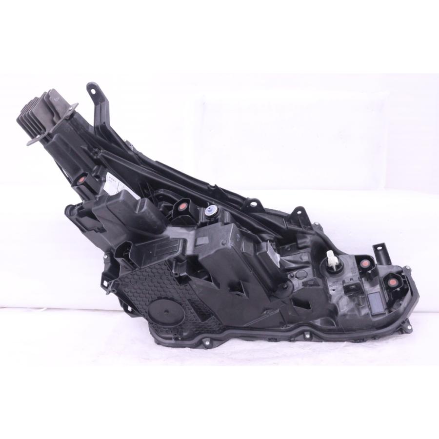 61-49☆美品 LED ZVW60 プリウス☆左ヘッドライト KOITO 47-123 打刻:X
