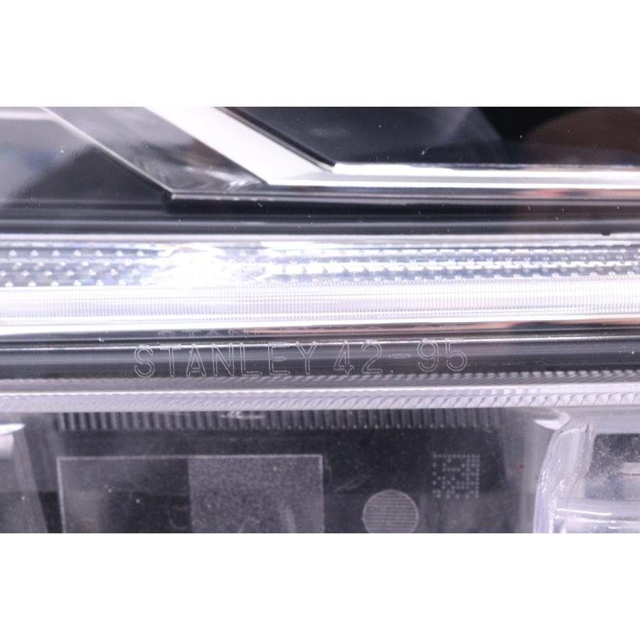61-752☆美品 前期 LED AXAH52 RAV4ハイブリッド☆左ヘッドライト