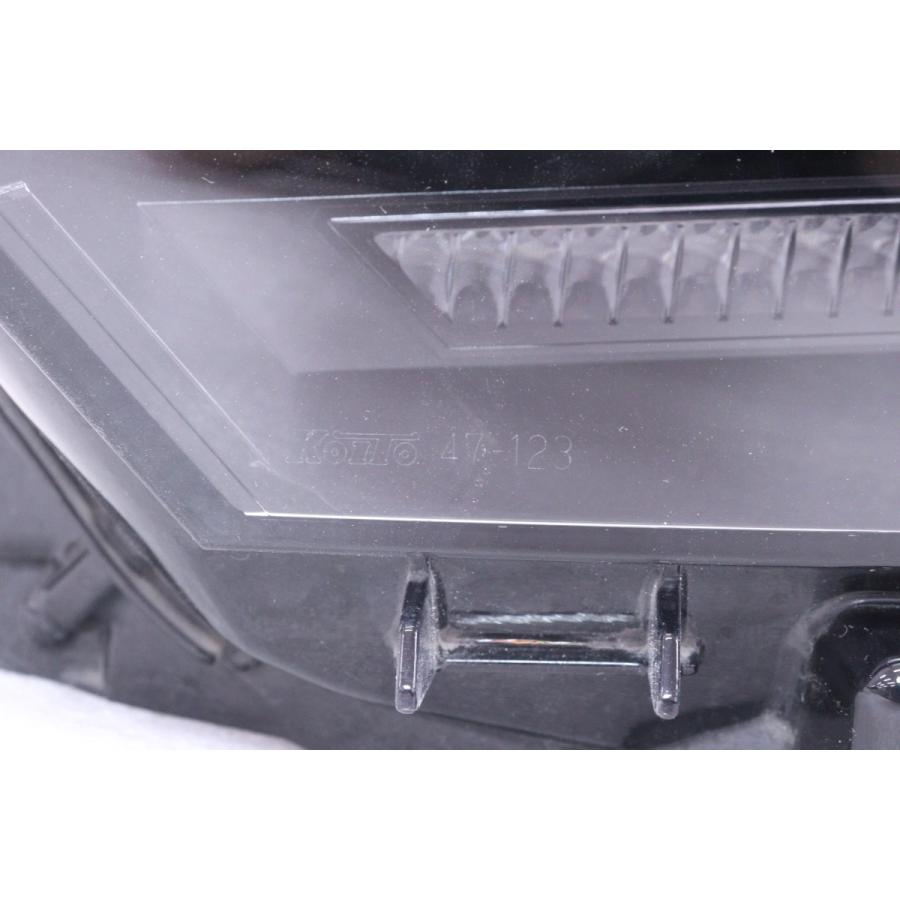 61-882☆美品 LED ZVW60 プリウス☆左ヘッドライト KOITO 47-123 打刻
