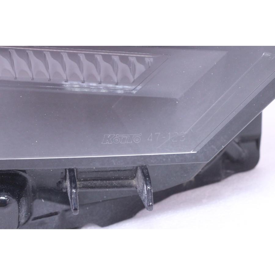 61-927☆美品 LED ZVW60 プリウス☆右ヘッドライト KOITO 47-123 打刻