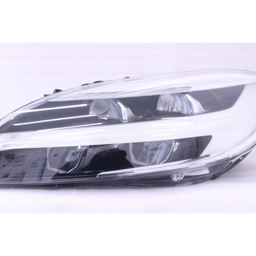 62-2297☆後期 LED MB ボルボ V40☆左右ヘッドライト 31677024