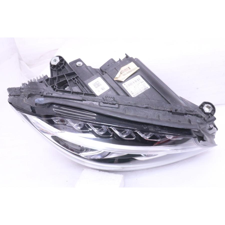 63-1897☆前期 LED W205 ベンツCクラス☆右ヘッドライト A 205 906 07