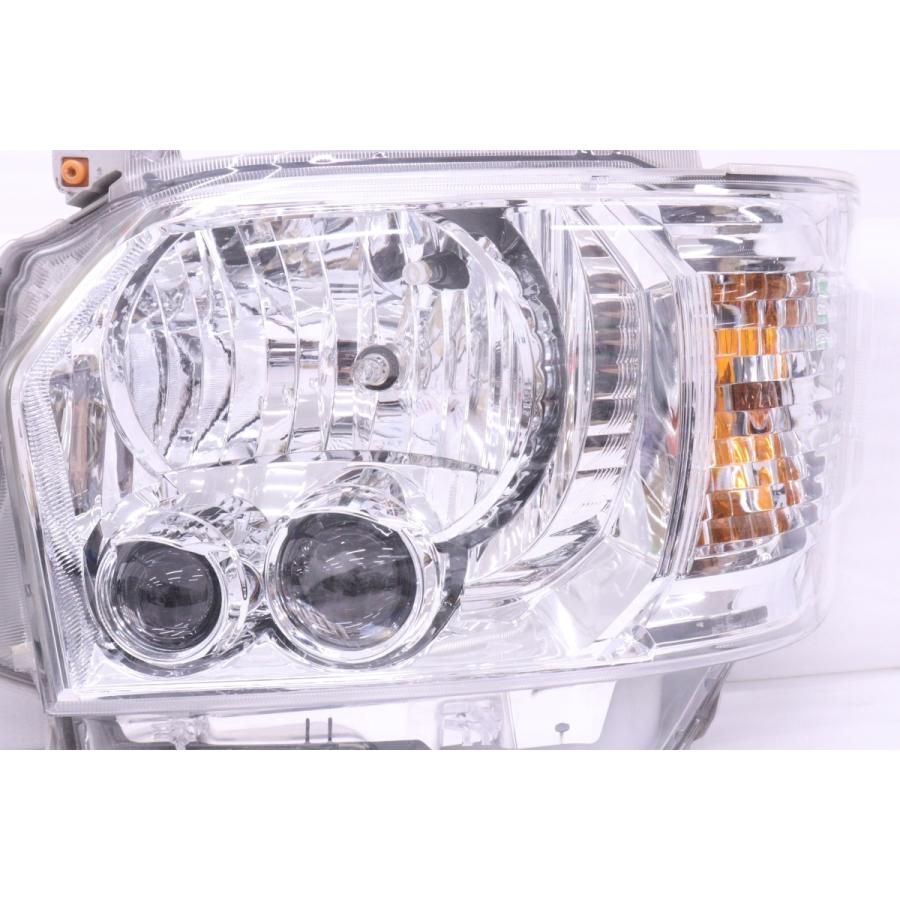 64-1159☆新車外し☆4型~ LED 200 ハイエース☆左右ヘッドライト KOITO