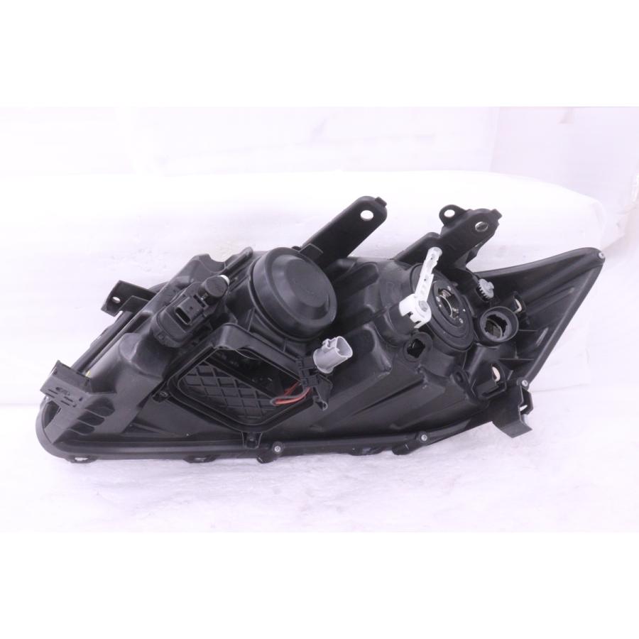 64-2119☆美品☆前期 HID ACA33W ヴァンガード☆右ヘッドライト