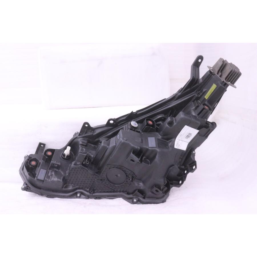 65-1049☆美品 LED ZVW60 プリウス☆右ヘッドライト KOITO 47-123 打刻