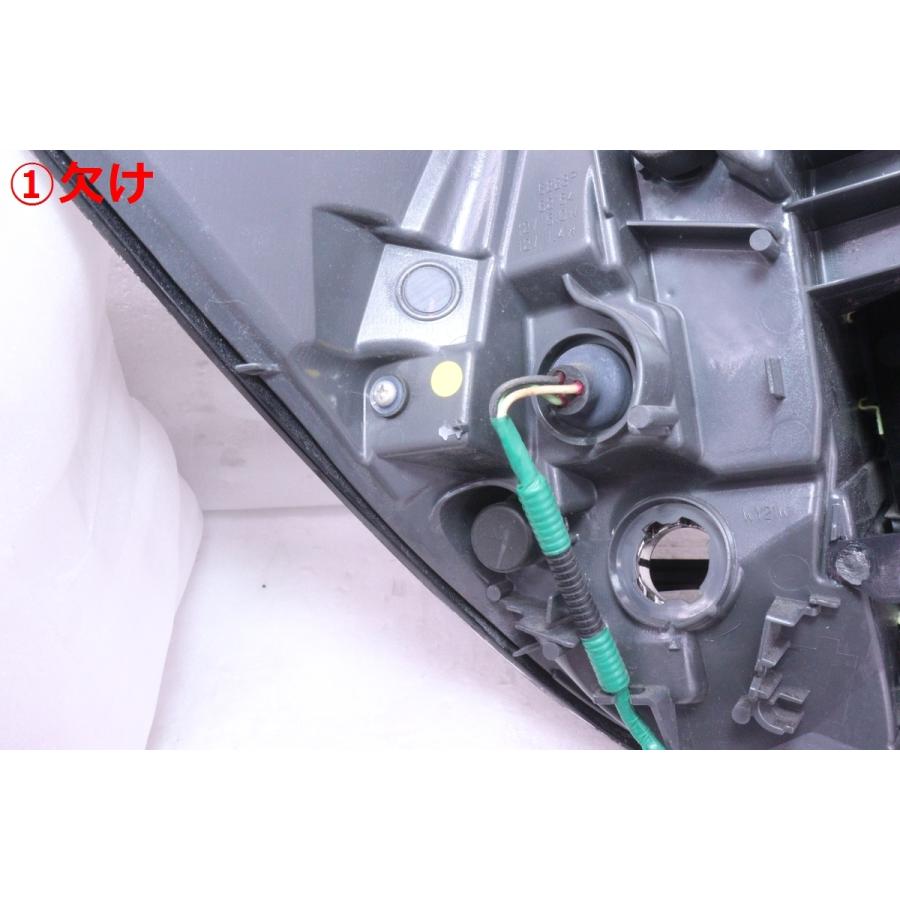 ヴェゼル　RU1　後期　RS　右テール　220-6228P 65-607☆美品☆後期 LED RU1 ヴェゼル RS☆右テールライトセット KOITO