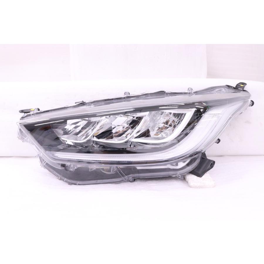 ヤリス左側ヘッドライト 68-1533☆美品☆LED MXPA10 ヤリス☆左ヘッドライト KOITO K0-3 打刻