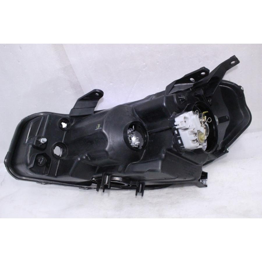 SX4 S-CROSS 75-196☆【値下】前期 HID YA11S/YB11S SX4☆右ヘッド