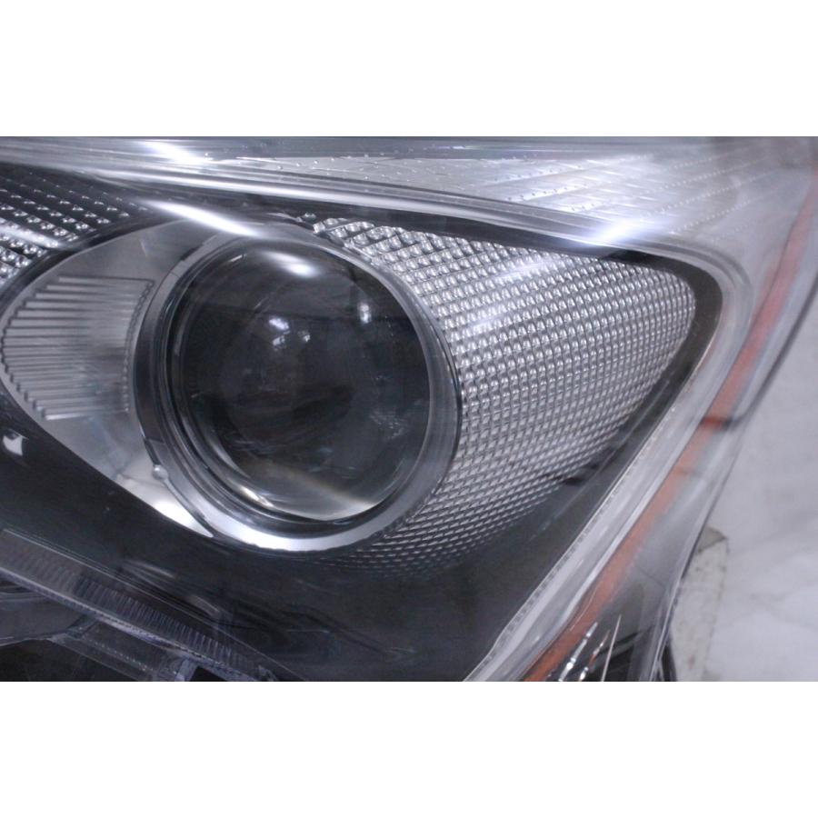 84-1843-R☆美品 前期☆LED☆ZVW50 プリウス 左ヘッドライト 47-75 打 