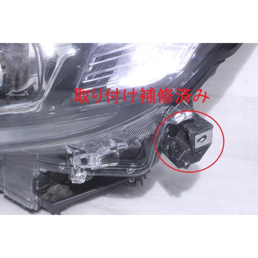 トヨタ（TOYOTA） 89-1229-K☆美品☆3型 LED TRJ150W ランクルプラド