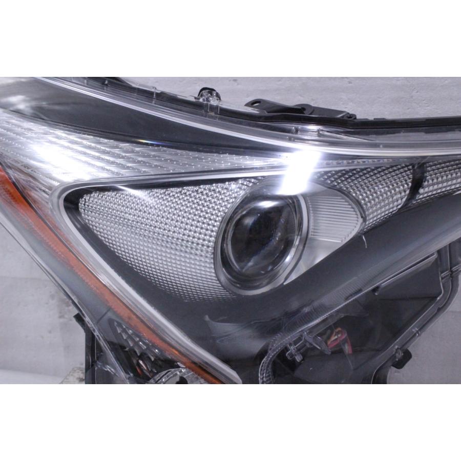 プリウス 8X-507-G☆前期 LED ZVW50 プリウス☆右ヘッドライト