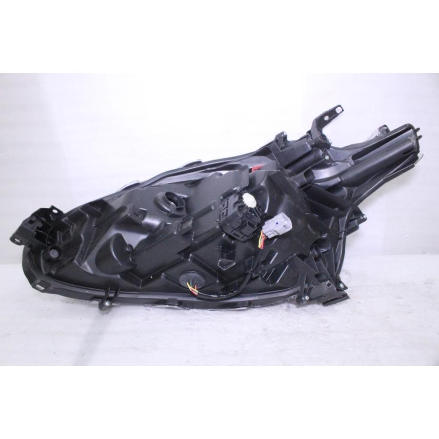 NHP170　シエンタ　左右ヘッドライト トヨタ シエンタ NSP170/NHP170 純正 ハロゲン 右ヘッドライト