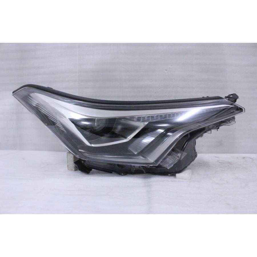CHRヘッドライト 81145-10B10 C-HR 90-2265-S☆LED 中期 ZYX10/NGX50 C-HR☆右ヘッドライト 81145