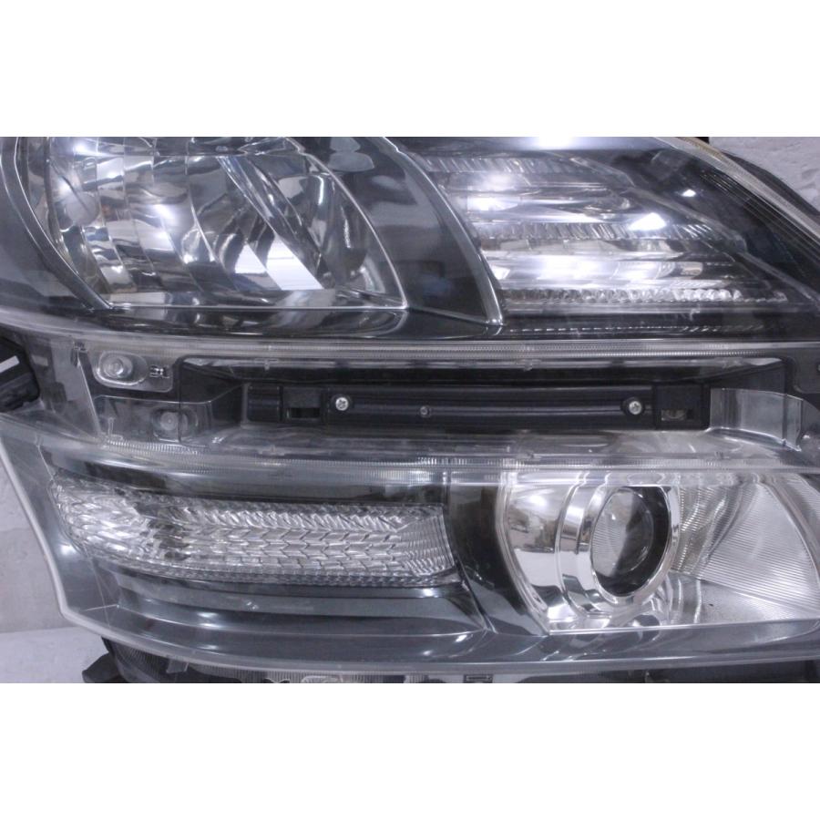 ヴェルファイア 90-604-A1☆前期 AFS無 ANH20W 2.4Z☆右ヘッドライト