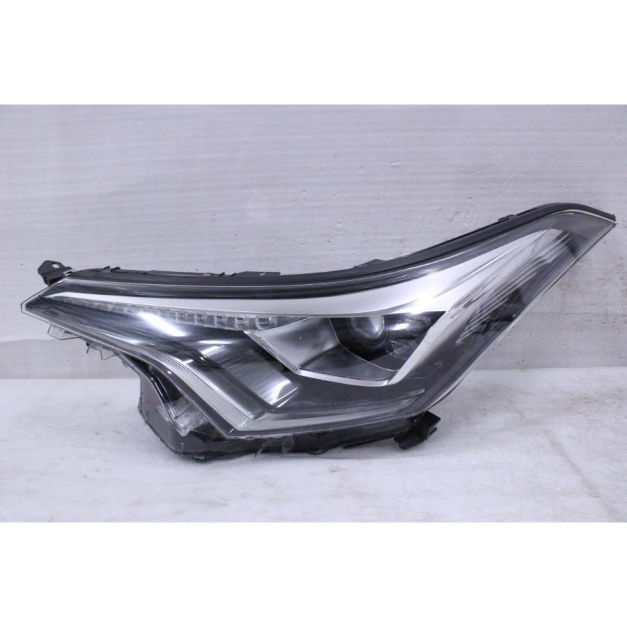 C-HR 92-922-U☆美品 前期☆LED ZYX10 NGX50 C-HR☆左ヘッドライト 