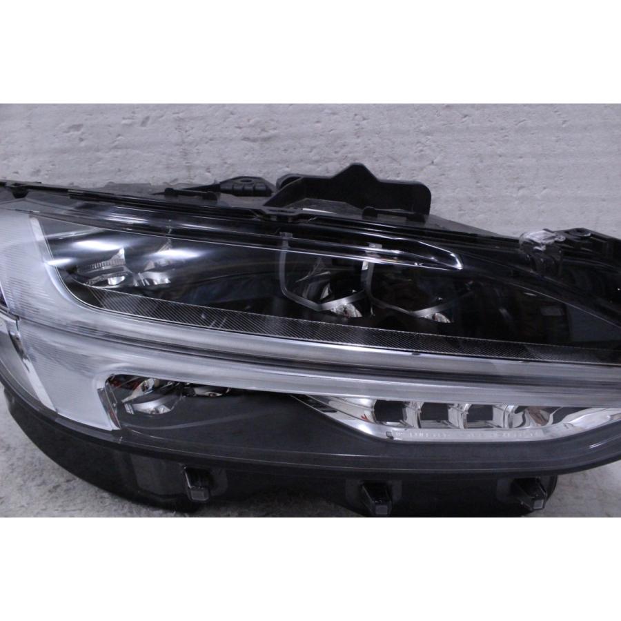 ボルボ（VOLVO） 94-23-G☆【値下】LED PB系 V90 S90☆右ヘッドライト