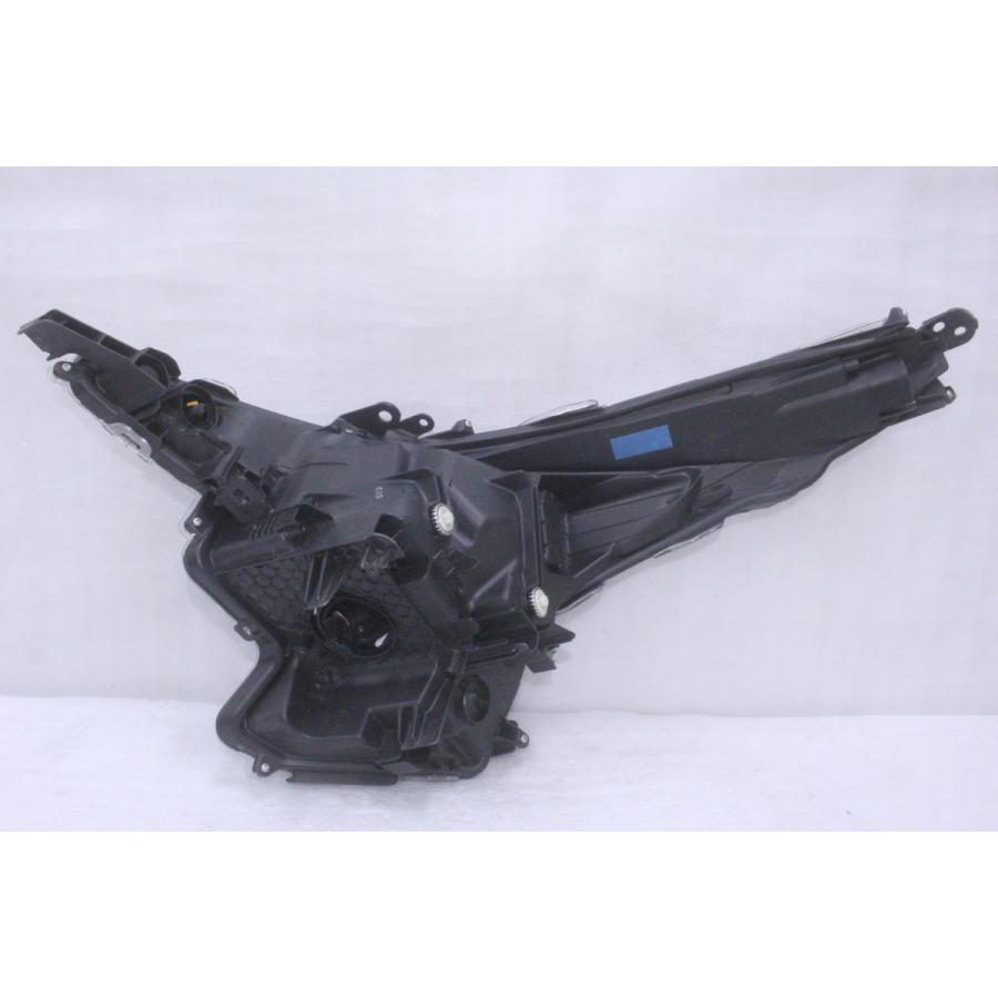 プリウス 94-896-M☆前期 LED ZVW50 プリウス☆右ヘッドライト KOITO