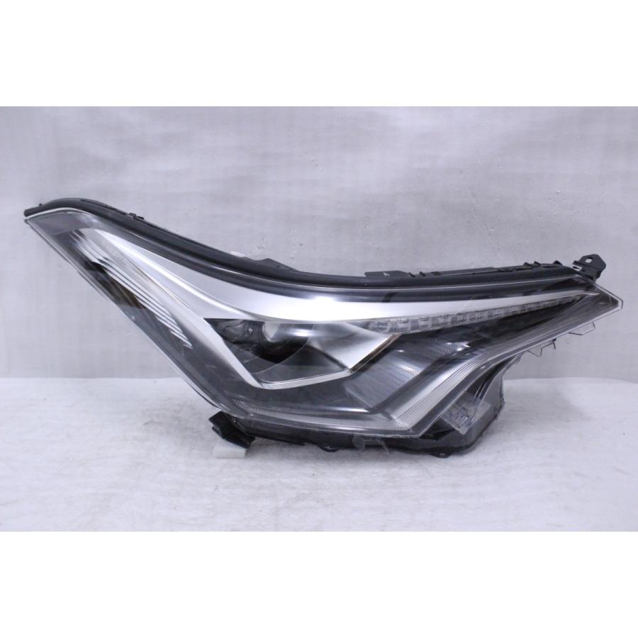 C-HR 95-1859-Y☆美品 前期☆LED ZYX10/NGX10 C-HR☆右ヘッドライト
