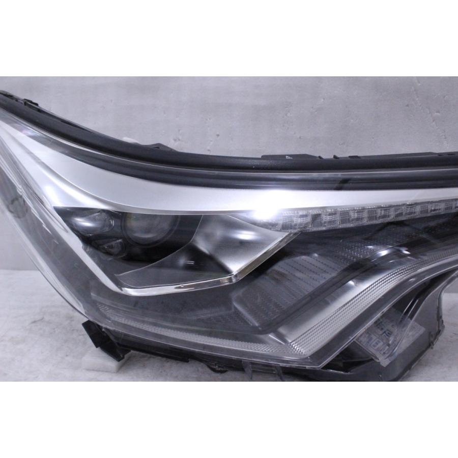 95-1859-Y☆美品 前期☆LED ZYX10/NGX10 C-HR☆右ヘッドライト 