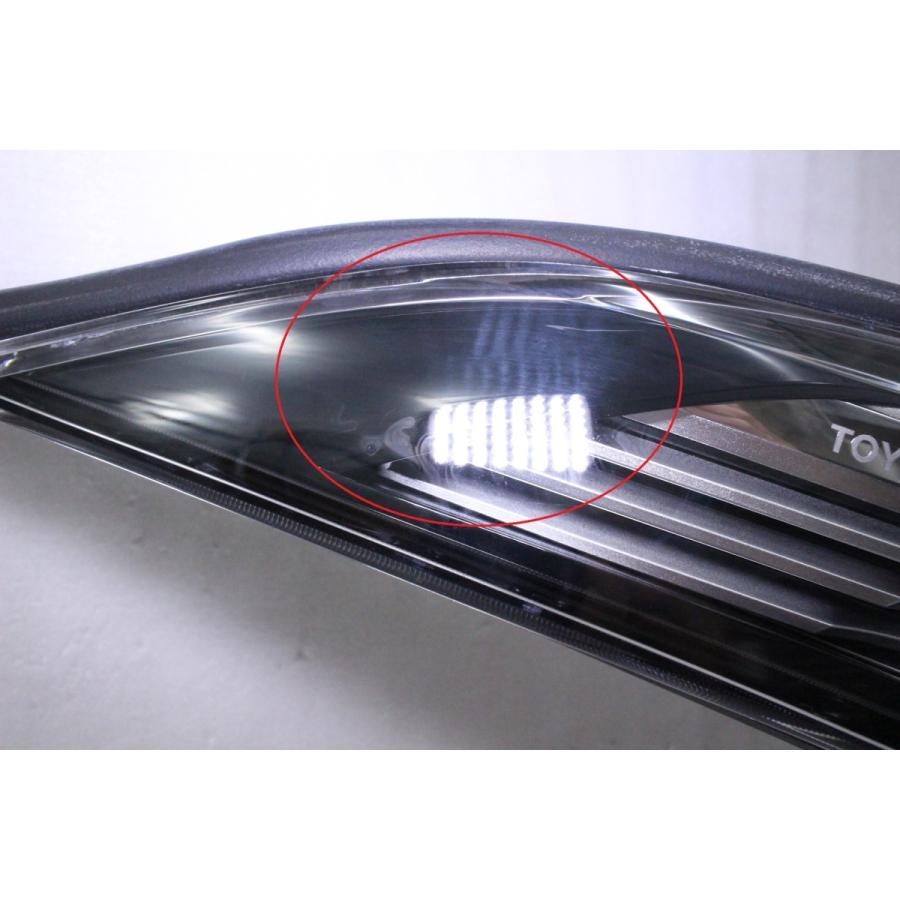 C-HR 95-1859-Y☆美品 前期☆LED ZYX10/NGX10 C-HR☆右ヘッドライト