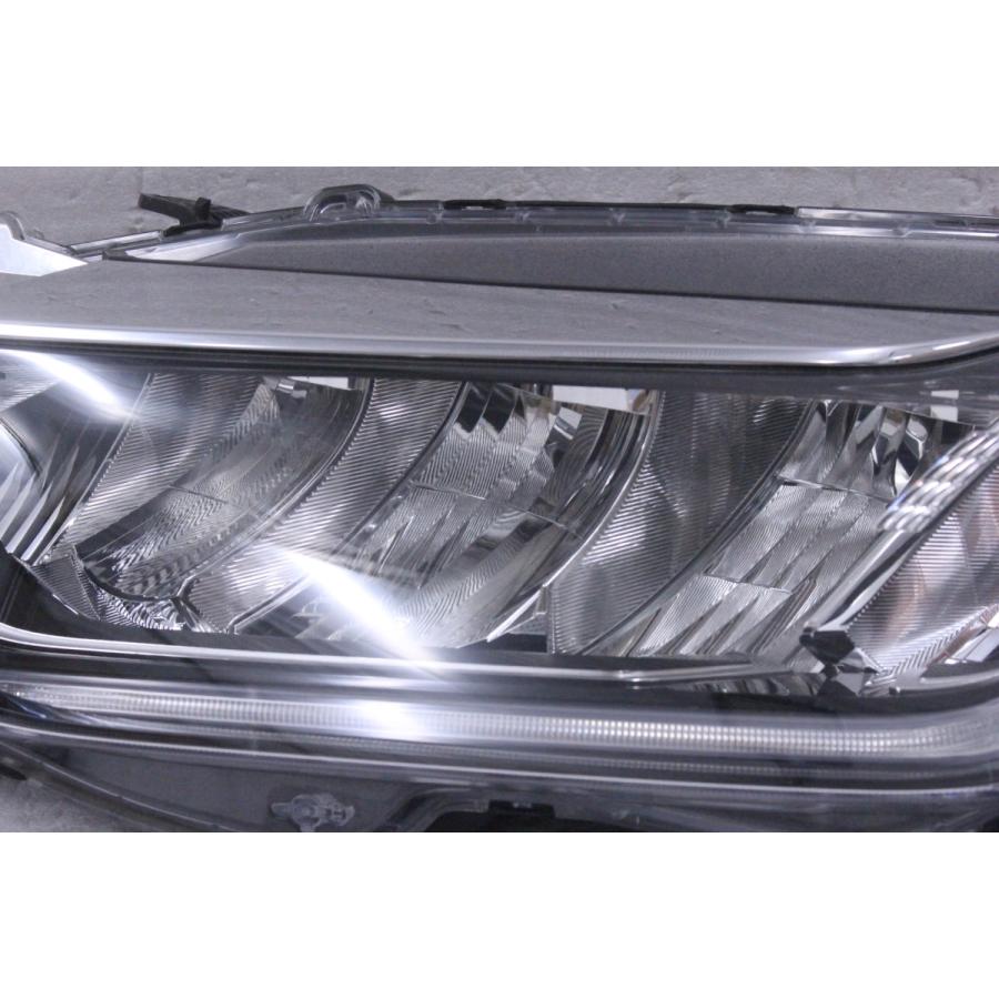 ホンダ　グレイス　LED ヘッドライト　左 ホンダ 97-2306-P☆美品 後期 LED☆GM6 GM9 グレイス☆左ヘッド