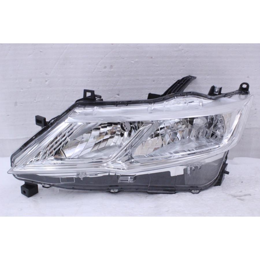 97-2555-h☆【値下】新品☆ハロゲン C27 セレナ☆左ヘッドライト 