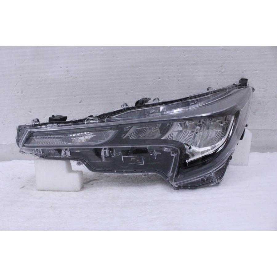 98-1133-Q☆美品☆LED NRE210H カローラ スポーツ☆左ヘッドライト 