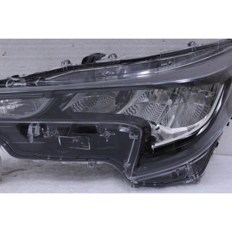 98-1133-Q☆美品☆LED NRE210H カローラ スポーツ☆左ヘッドライト 