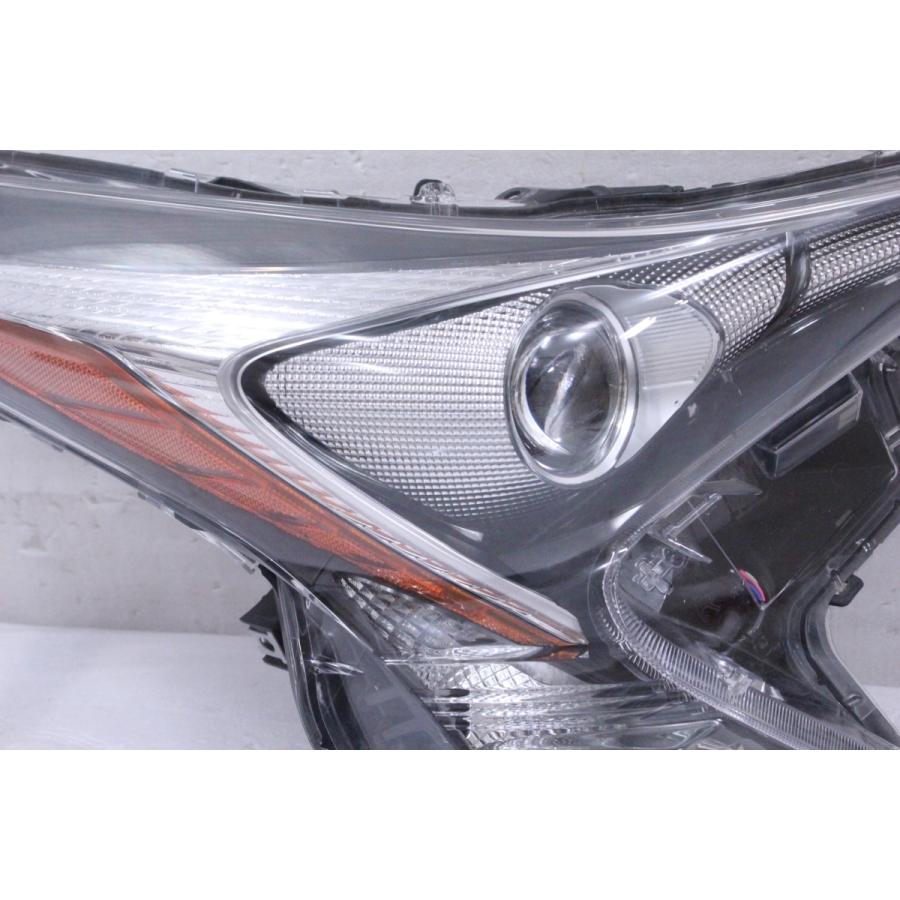 99-755-X☆美品 前期☆LED ZVW50/ZVW51 プリウス☆右ヘッドライト