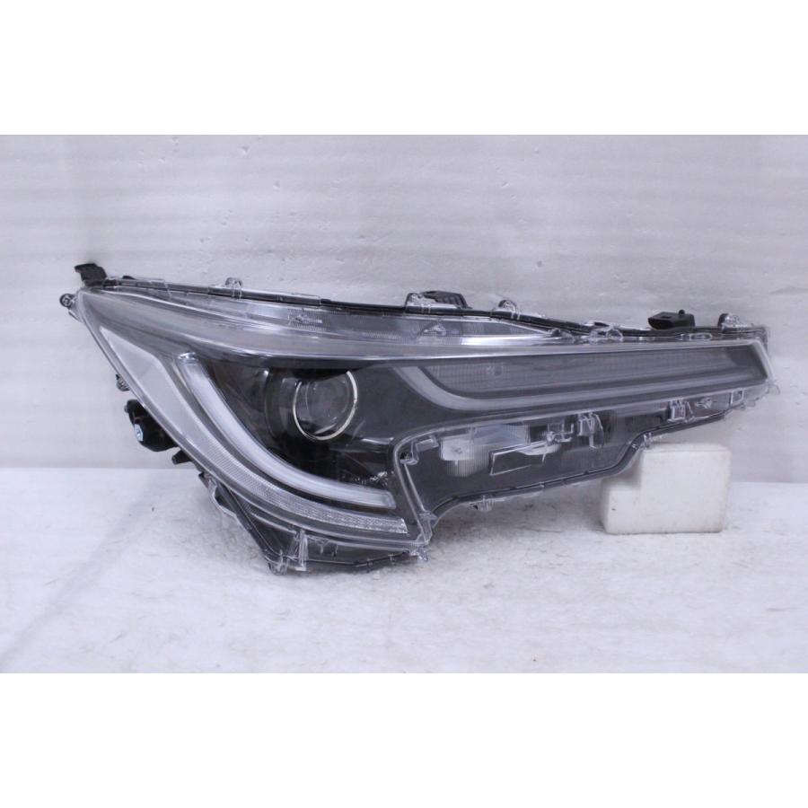 カローラ 9Y-804-Q☆美品☆NRE210H カローラスポーツ Z☆右ヘッド