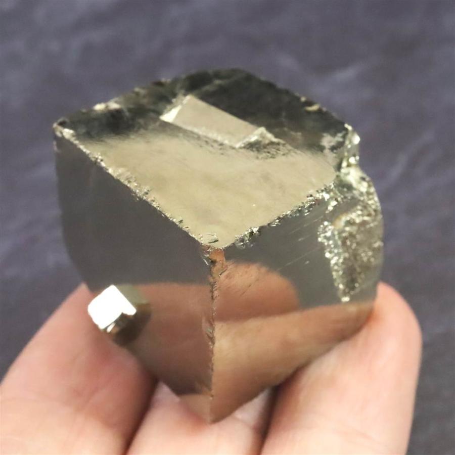 スペイン産 パイライト 黄鉄鉱 27mmキューブ 81.7g 【榎本通商11079