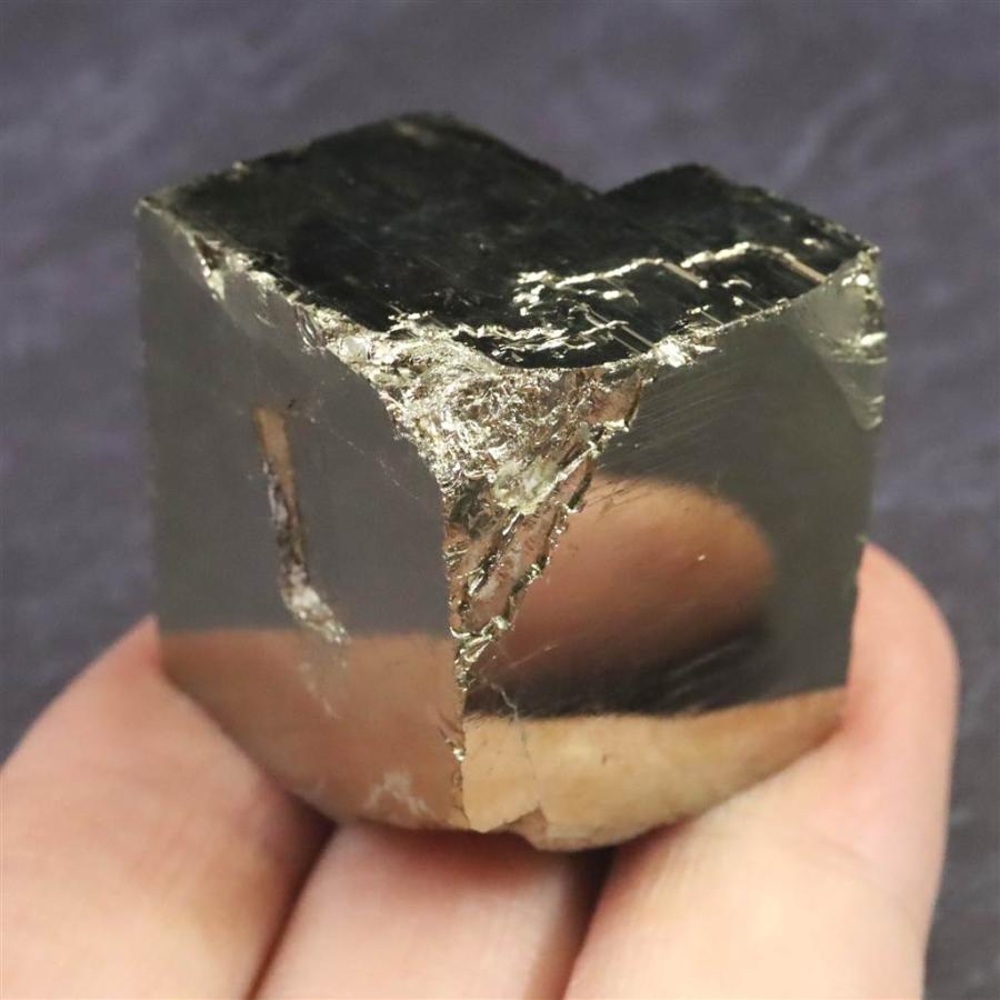 スペイン産 パイライト 黄鉄鉱 27mmキューブ 81.7g 【榎本通商11079