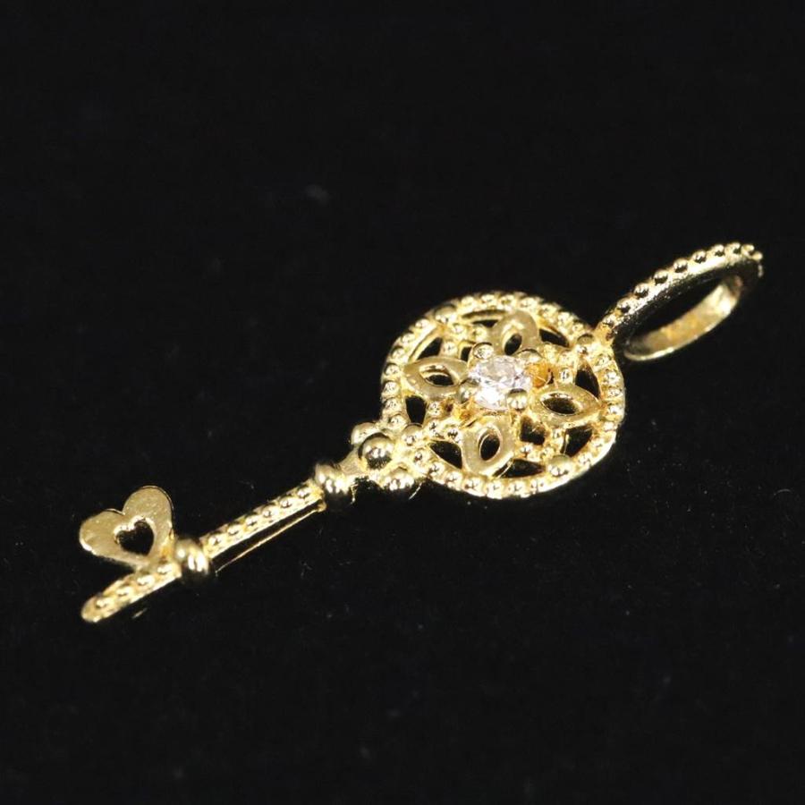 18金 18K スターサファイア　ペンダント　トップ　レディースチャーム 18金 18K スターサファイア ペンダント トップ レディースチャーム