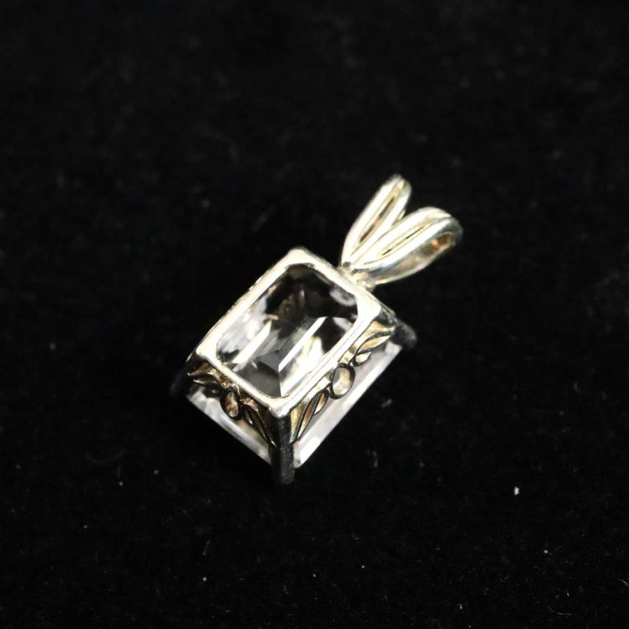 H&E社 フェナカイト(AZOZEO)  9.4mmレクタングルカット ペンダントトップ 証明書付 1.15g 【榎本通商23456】の画像