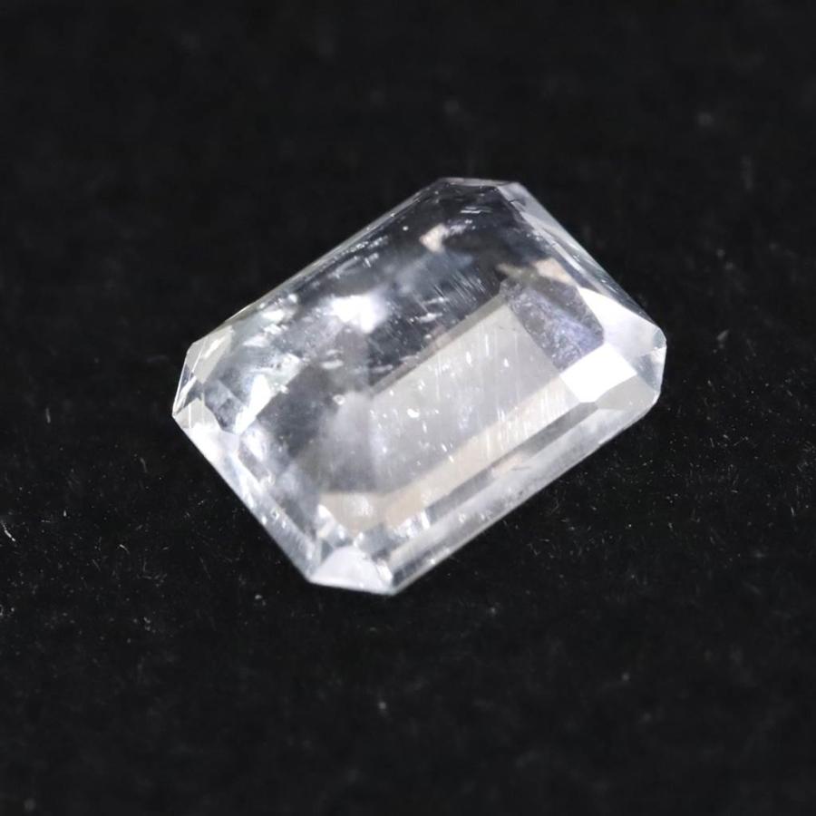 マダガスカル産 フェナカイト 6.4mmレクタングルカット ルース 0.80ct