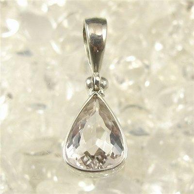 モルガナイト　ティアドロップ　ペンダントトップ