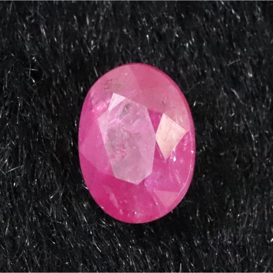 宝石質ルビー AAA 8mmオーバル ファセットカットルース 1.9ct 【榎本通商34927】