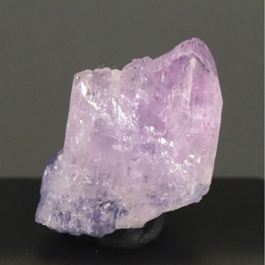 ピンクタンザナイト 原石 結晶 非加熱 8.0ct