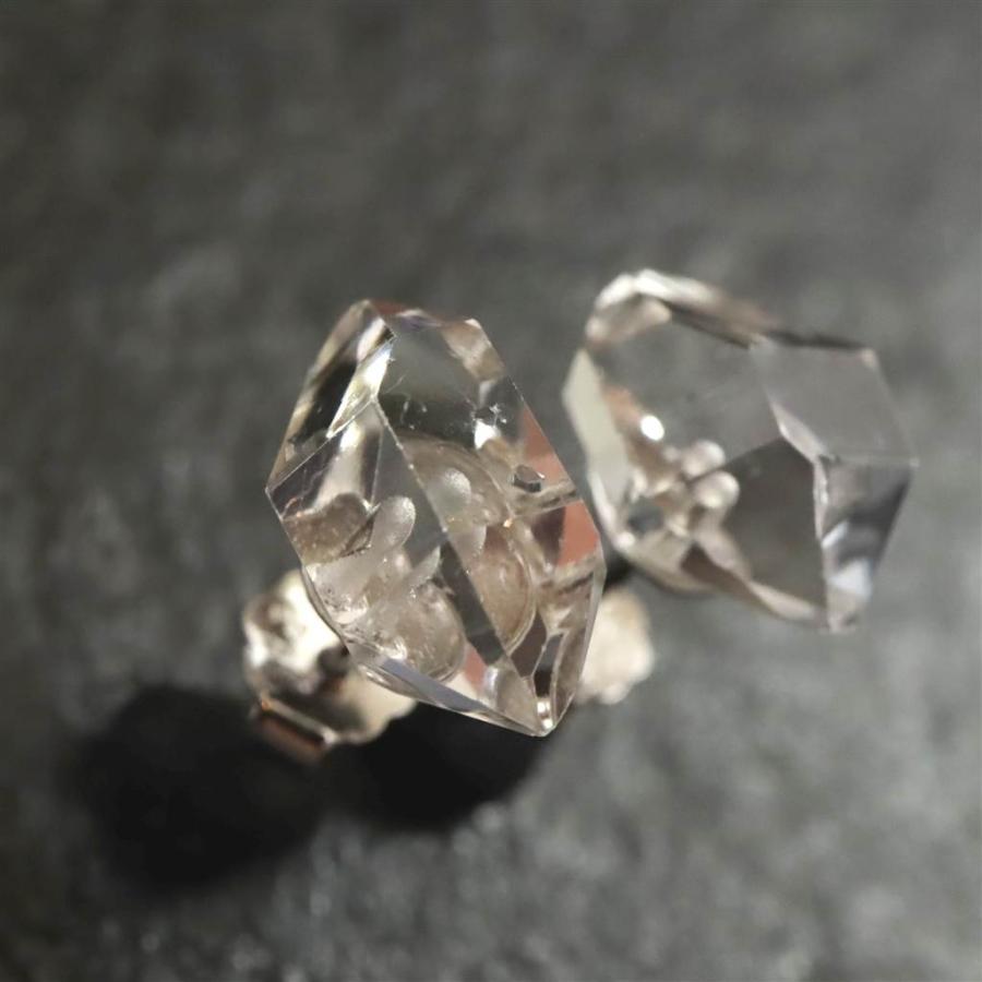 ハーキマーダイヤモンド 原石 ピアス 1.2g 【榎本通商41654】 : 榎本