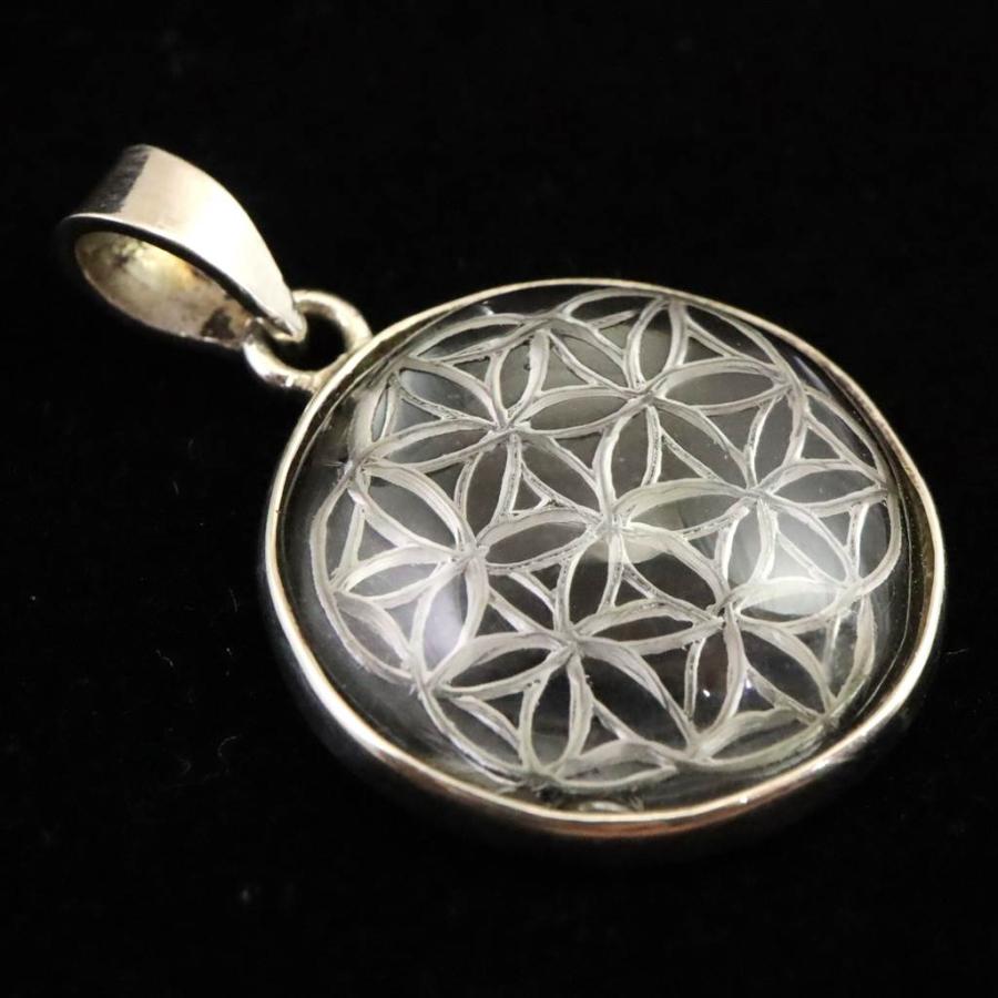 ガネーシュヒマール産水晶 フラワー オブ ライフ ペンダントトップ