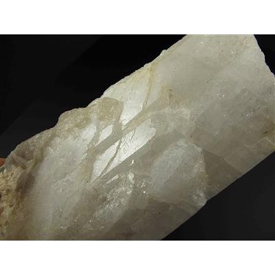 マダガスカル産フェナカイト 原石 1.7kg／世界最大級 鑑別書【585257a