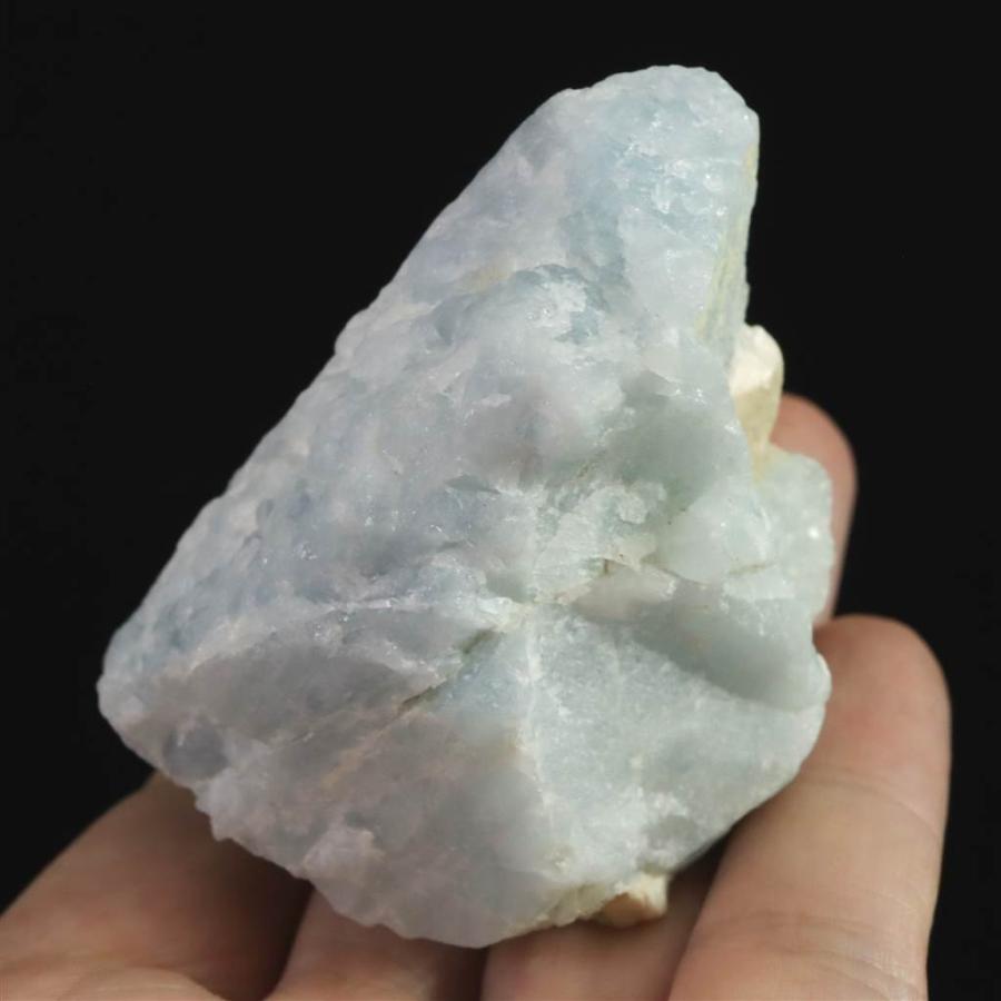 ヒマラヤ スカルドゥ産 アクアマリン 67mm原石 124g 【榎本通商63746