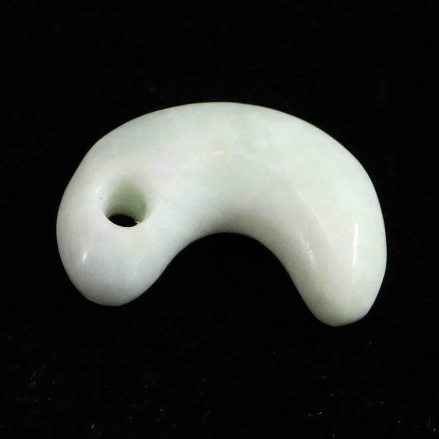 糸魚川翡翠 ヒスイ 小滝産 白 22mm勾玉 ディレクトリカード付 4.0g