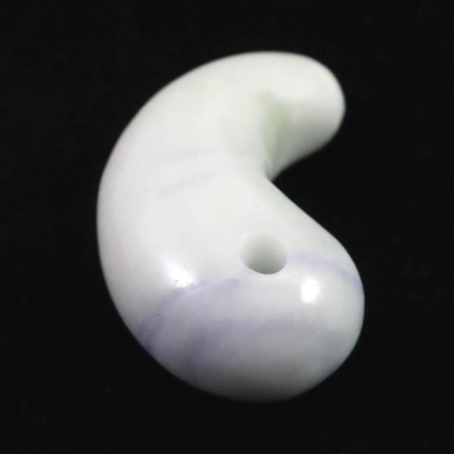 糸魚川翡翠 ラベンダー 30mm勾玉 現代の名工作 証明書付 12.6g 【榎本
