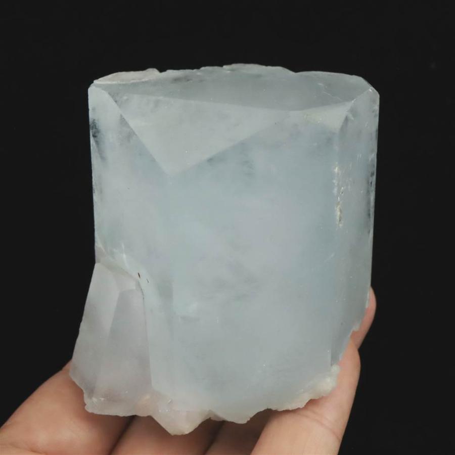 アクアマリン 70mm 結晶　原石 パキスタン カラコルム山脈 ナガール渓谷産 262.0ｇ 【榎本通商80921】の画像
