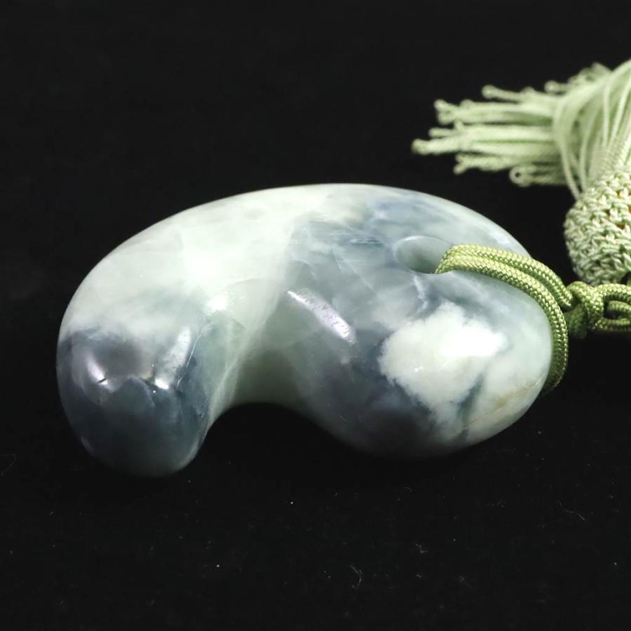 糸魚川翡翠 ヒスイ 緑 50mm勾玉 根付＆ディレクトリカード付 71.7g