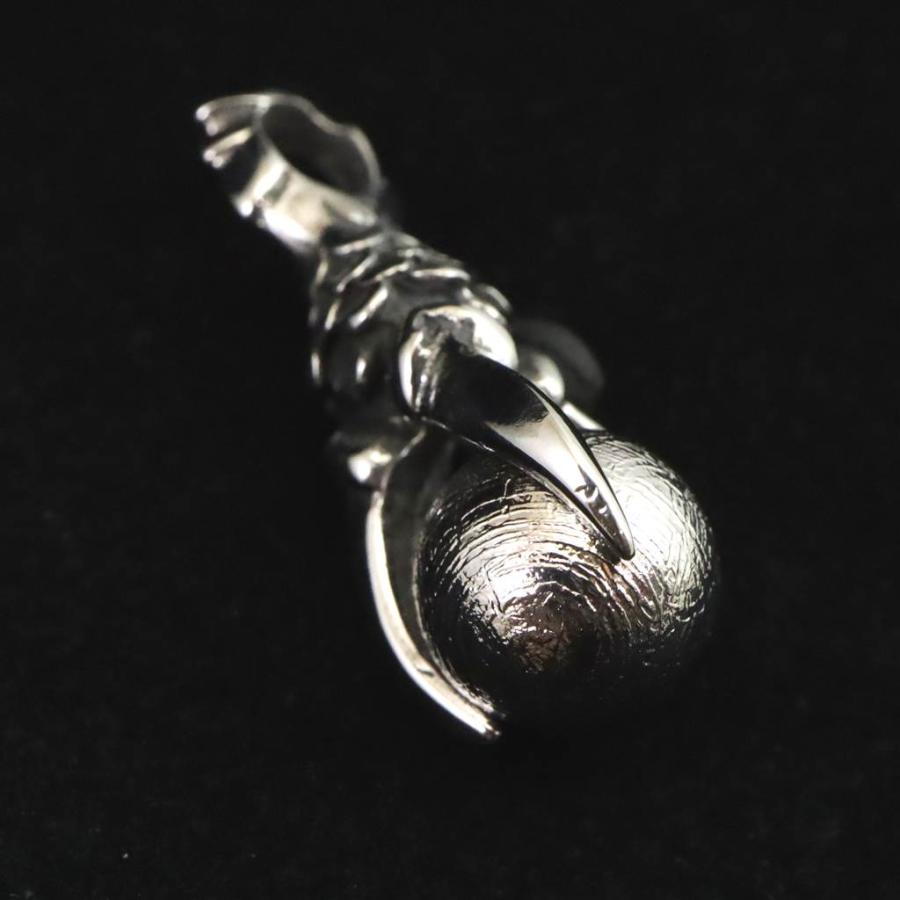 ギベオン クロー型彫刻 ペンダントトップ 7.4g 【榎本通商92275